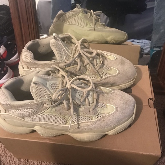 Yeezy Sumoye 9.5 - Picture 1 of 3